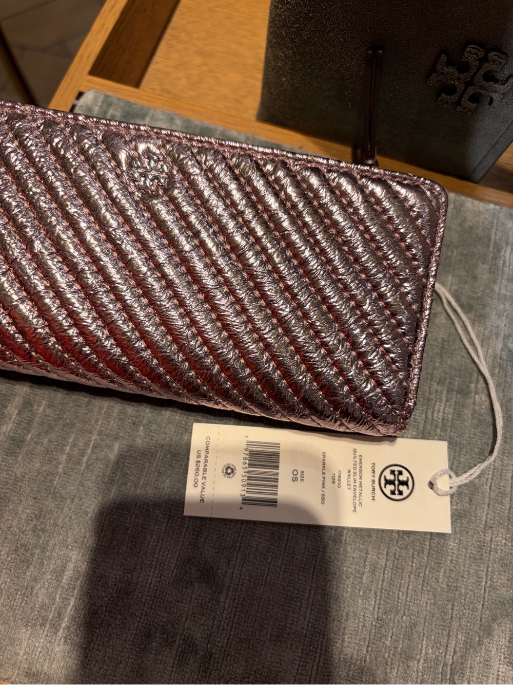 Tory Burch Metallic rose gold Quilted Zip Wallet - Deep Wine red new with tag - Picture 2 of 7